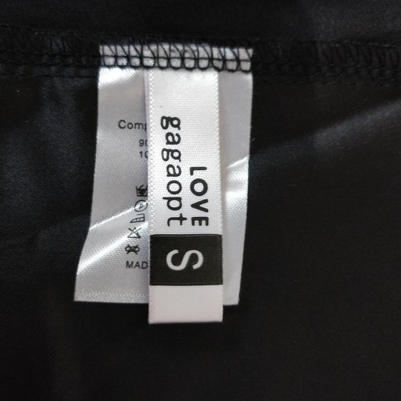 NWOT black silky tie front crop bralette - Picture 12 of 16